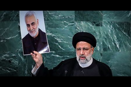 آمریکا: ایران قاتلین حاج قاسم سلیمانی را فراموش کند