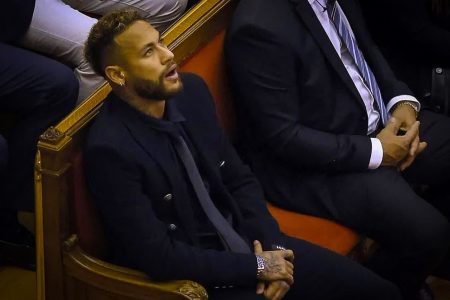 جلسه دادگاه محاکمه سوپر سلبریتی دنیا