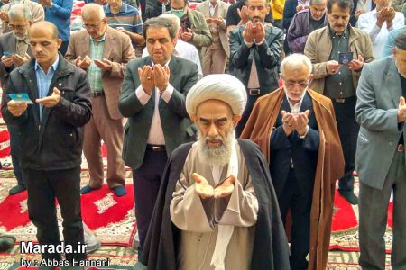 نماز عید فطر به امامت آیت الله صدوقی مازندرانی در مسجد جامع شهر ساری / تصاویر