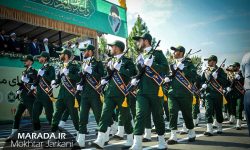 رژه نیروهای مسلح مرکز مازندران در آغاز هفته دفاع مقدس