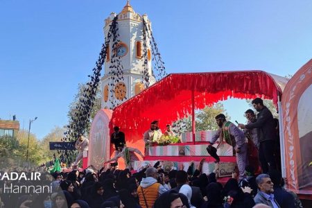 آیین بدرقه آلاله های زهرایی در مرکز دیار علویان / عکس