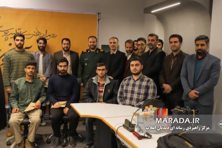 رویداد هنری تولید پوستر آینده ی روشن در مرکز آفرینش‌های هنری بسیج استان مازندران / عکس