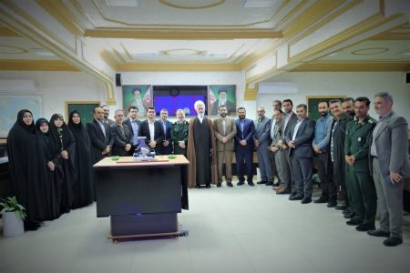 فرزندان نخبه شهدای استان مازندران در دیدار با فرمانده و مسئول نمایندگی ولی فقیه در سپاه کربلا / عکس