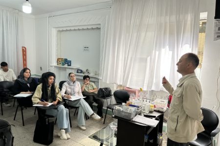 آموزش کمکهای اولیه با هدف ارتقاء توانبخشی عمومی در جنگ 